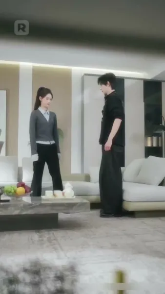 กุหลาบเหล็ก แห่งโรงเรียนไฮโซ