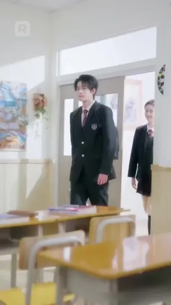 กุหลาบเหล็ก แห่งโรงเรียนไฮโซ