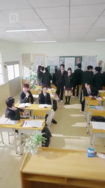 กุหลาบเหล็ก แห่งโรงเรียนไฮโซ