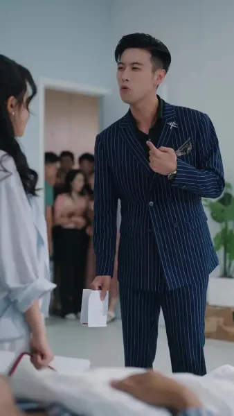 กุหลาบในกำมือ