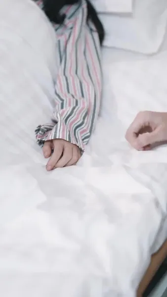 กุหลาบในกำมือ