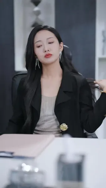 กุหลาบในกำมือ