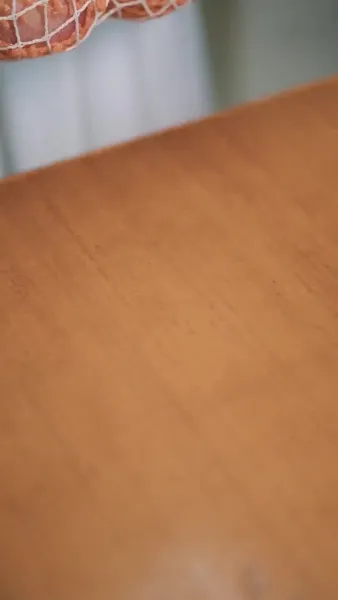 กุหลาบในกำมือ