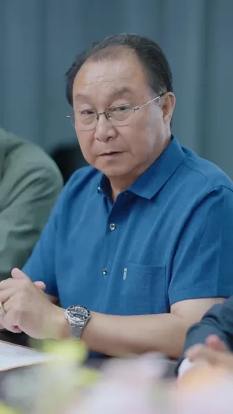 กุหลาบในกำมือ