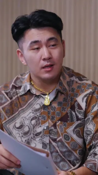 กุหลาบในกำมือ