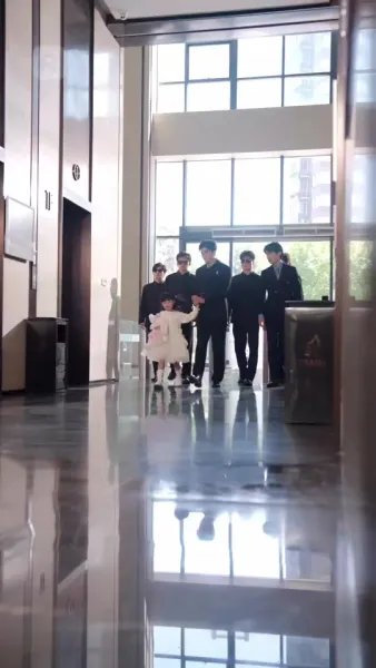 อย่าไปแหยมเด็กอุ้มตุ๊กตา เธอต่อสู้โหดมาก