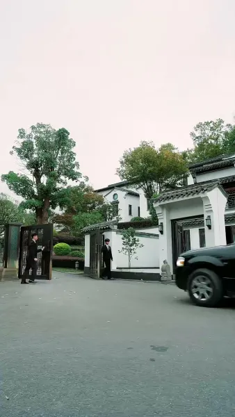 อุ๊ยพี่สาว! เราเข้าผิดหอ