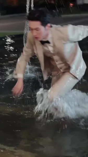 ที่สระน้ำทุกเช้า