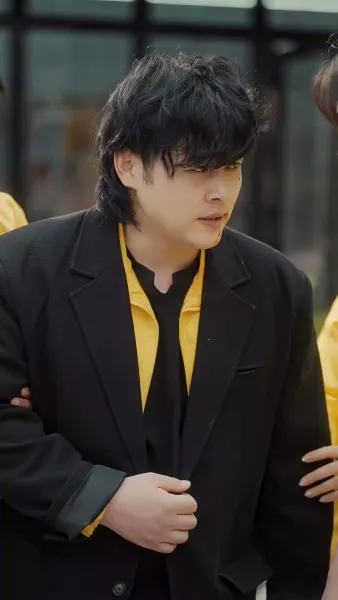 หมัดเหล็กแห่งการไถ่บาป