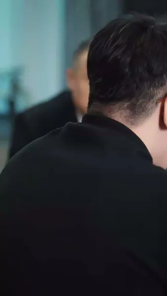 หมัดเหล็กแห่งการไถ่บาป