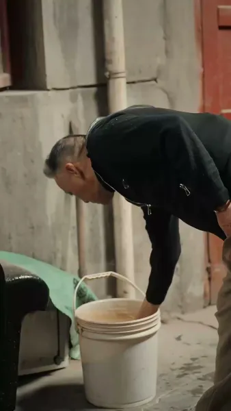 หมัดเหล็กแห่งการไถ่บาป