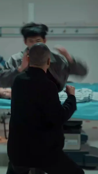 หมัดเหล็กแห่งการไถ่บาป