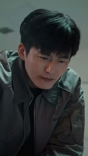 หมัดเหล็กแห่งการไถ่บาป