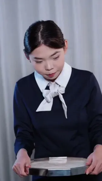 าคู่มือแฝงตัวในแวดวงไฮโซ