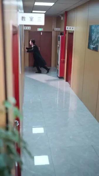 าคู่มือแฝงตัวในแวดวงไฮโซ