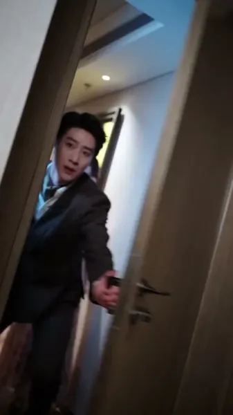 าคู่มือแฝงตัวในแวดวงไฮโซ