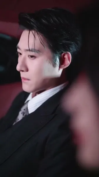 าคู่มือแฝงตัวในแวดวงไฮโซ