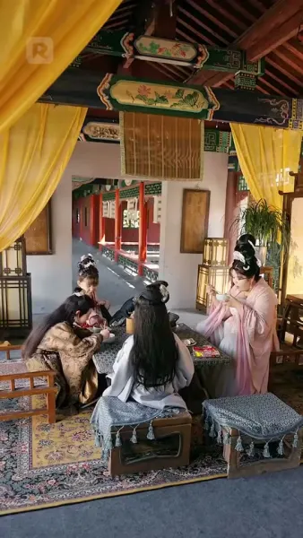 หญิงอ้วนผู้กล้า ชิงตัวเจ้าชายมาเป็นสามี