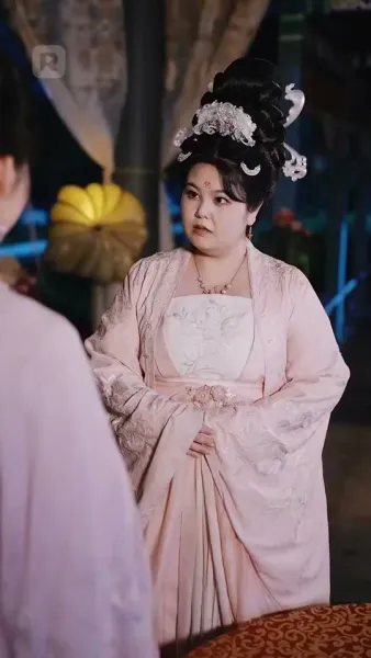 หญิงอ้วนผู้กล้า ชิงตัวเจ้าชายมาเป็นสามี