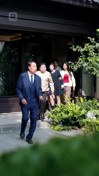 หลังทรยศ เธอกลับมาคุกเข่า