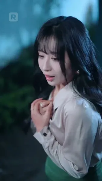 หลังทรยศ เธอกลับมาคุกเข่า