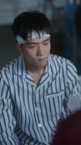 หลังแต่งงานฉับพลัน ฉันกลายเป็นเบี้ยของเจ้านาย