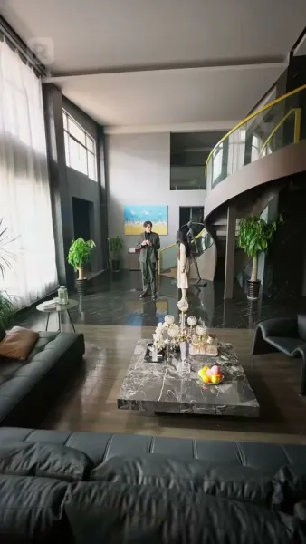 แม่บ้านสู่ดวงดาว