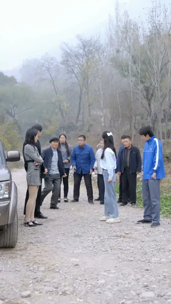 คุณหนูไฮโซ ในหมู่บ้านยากไร้