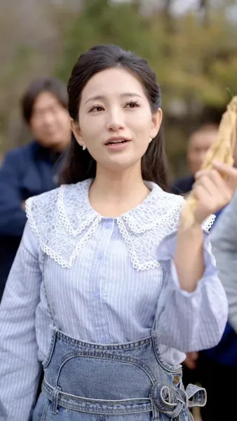 คุณหนูไฮโซ ในหมู่บ้านยากไร้