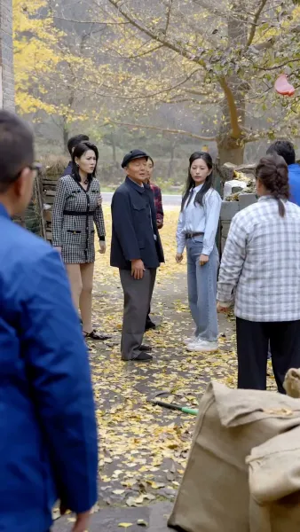 คุณหนูไฮโซ ในหมู่บ้านยากไร้