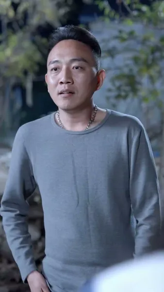 คุณหนูไฮโซ ในหมู่บ้านยากไร้