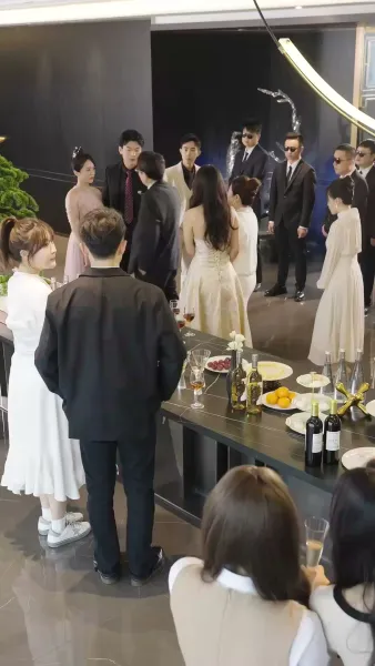 เมียซีอีโอ คุมออฟฟิศ