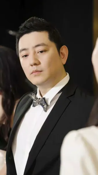 เมียซีอีโอ คุมออฟฟิศ