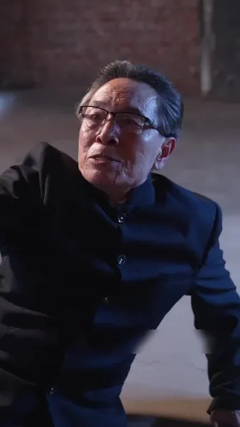 เทพแห่งนรกผู้ไร้พ่าย