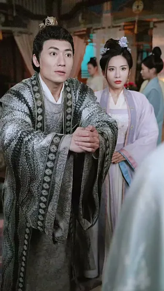 อดีตสามีผู้ตายไปแล้วกลับมาชิงสมบัติ