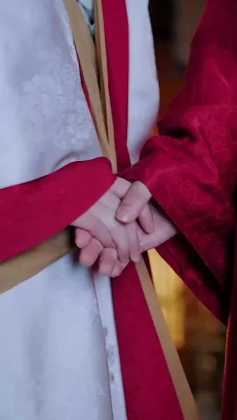 อดีตสามีผู้ตายไปแล้วกลับมาชิงสมบัติ