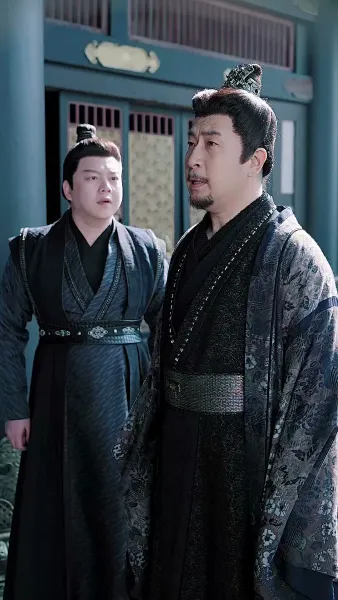 อดีตสามีผู้ตายไปแล้วกลับมาชิงสมบัติ