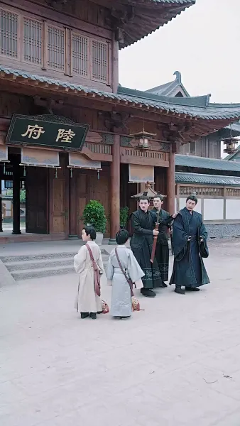 อดีตสามีผู้ตายไปแล้วกลับมาชิงสมบัติ