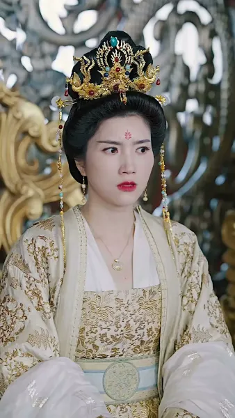 อดีตสามีผู้ตายไปแล้วกลับมาชิงสมบัติ