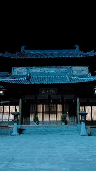 อดีตสามีผู้ตายไปแล้วกลับมาชิงสมบัติ