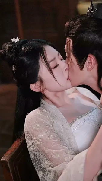 อดีตสามีผู้ตายไปแล้วกลับมาชิงสมบัติ