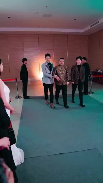 วิวาห์ว้าวุ่น