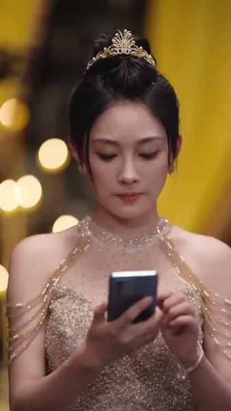 พระมเหสีอ้วนป่วนวัง