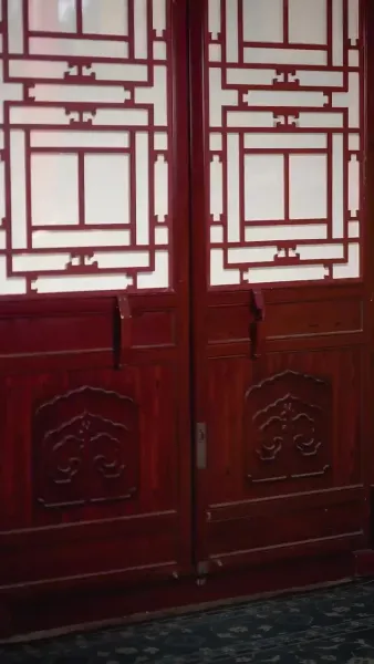 พระมเหสีอ้วนป่วนวัง