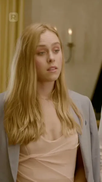 นั่งลงและถ่อมตัว