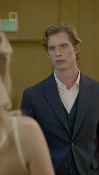 นั่งลงและถ่อมตัว