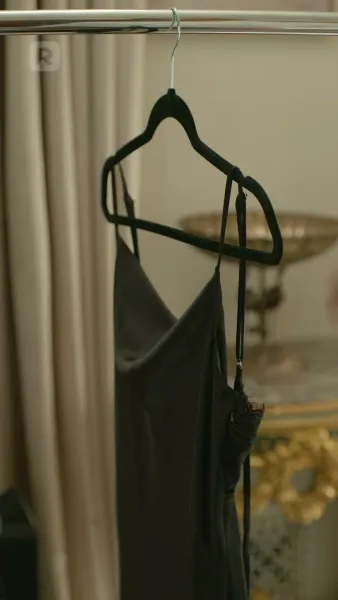 นั่งลงและถ่อมตัว