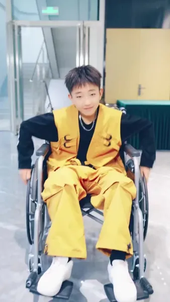 ทายาทสองหน้ากับคุณป้าสี่ท่านสุดแกร่ง