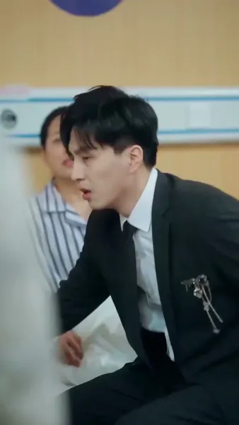 เมื่อท่านประธานจำภรรยาผิด