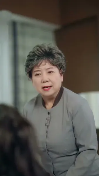 เมื่อท่านประธานจำภรรยาผิด